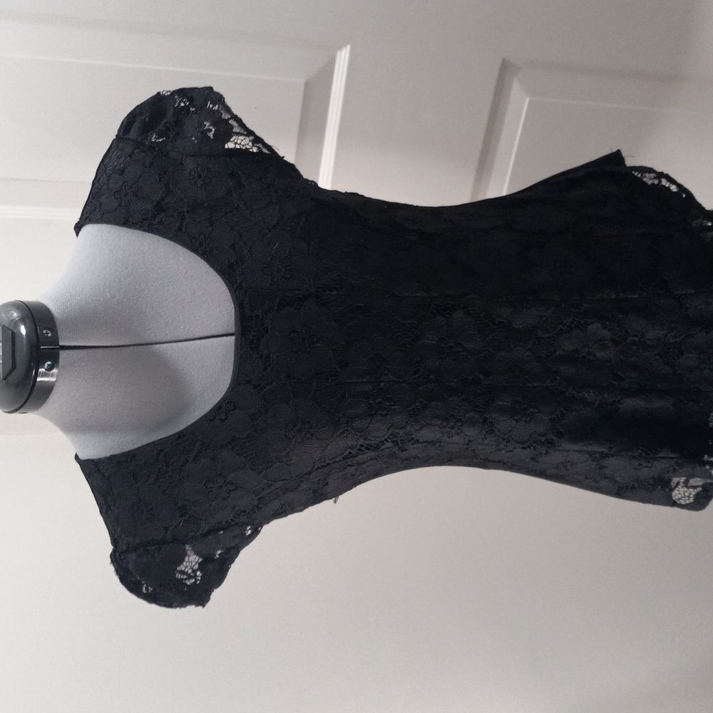 Gidani Sz Sm/Med Black Lace Vintage Top